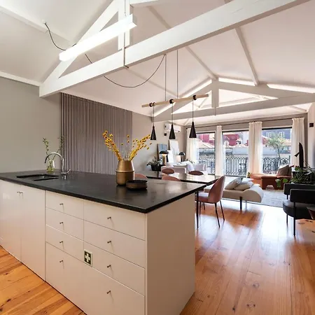The Mouzinho Penthouse * Порту