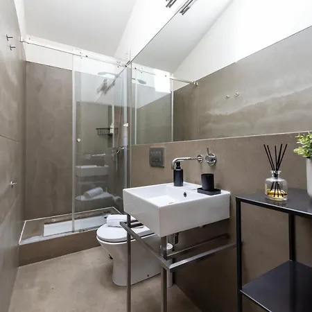 The Mouzinho Penthouse アパート